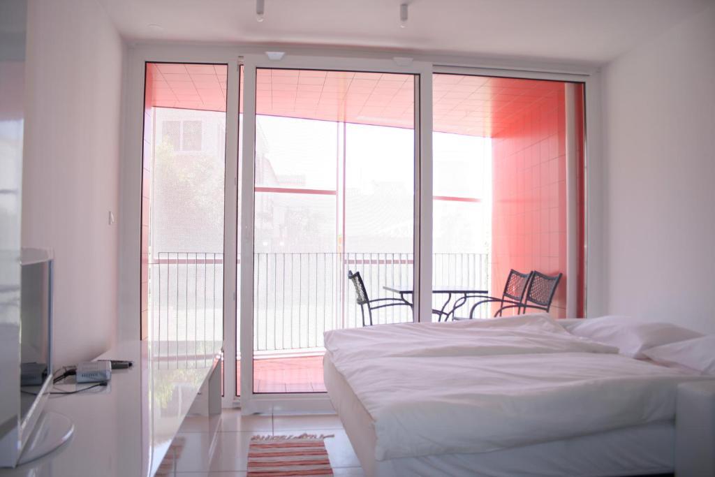Number 5 Apartment Pakostane Phòng bức ảnh
